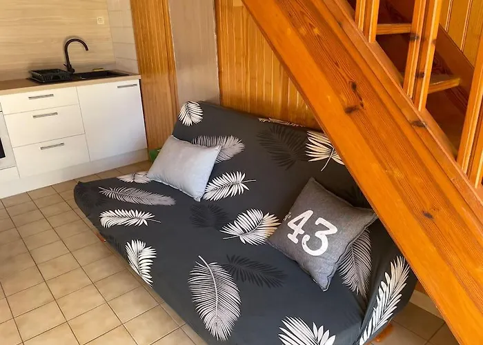 Maison Chaleureuse , Pied Dans L\'Eau Avec Parking