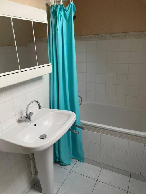 Maison Chaleureuse , Pied Dans L'eau Avec Parking Gavres